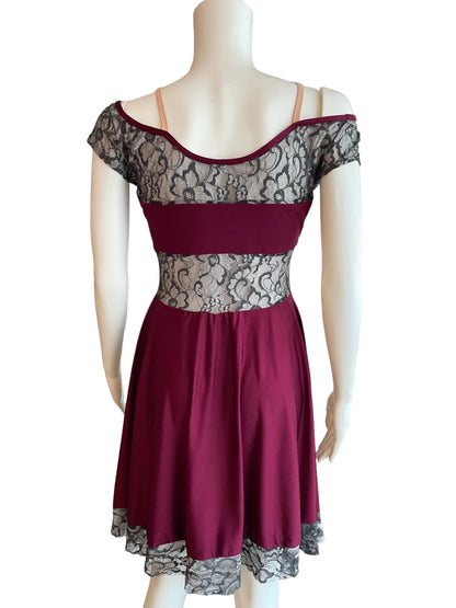 ROMANTIC LACE DRESS