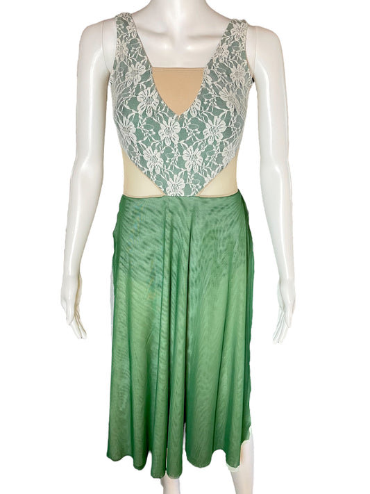 GREEN MESH AND LACE LYRICAL DRESS